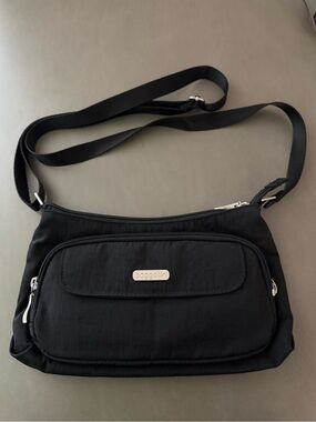Baggallini Black Lightweight Crossbody Organizer